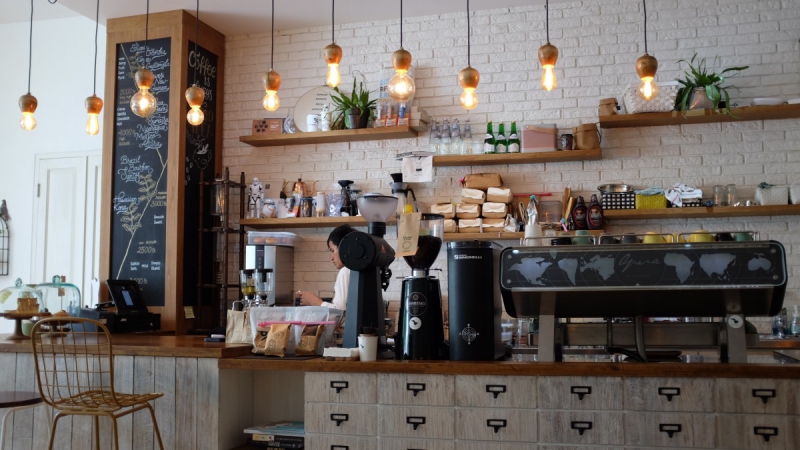 boutique-LE MUY-min_coffee_shop_light_cafe_coffee_shop-32620